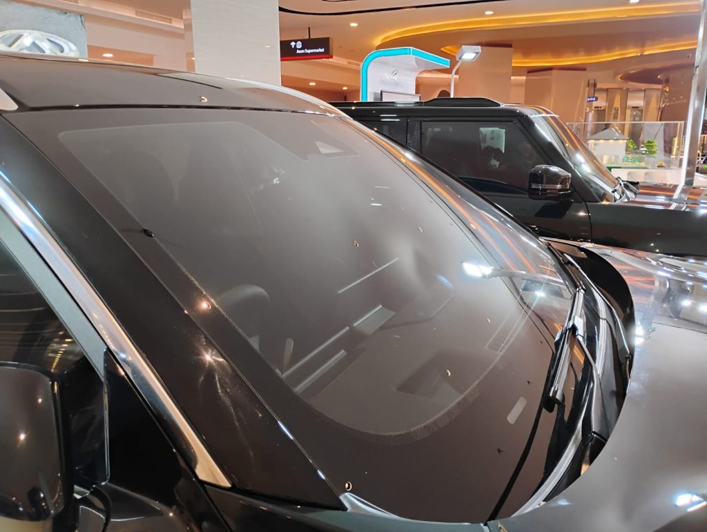 Kaca depan tiggo 8 csh