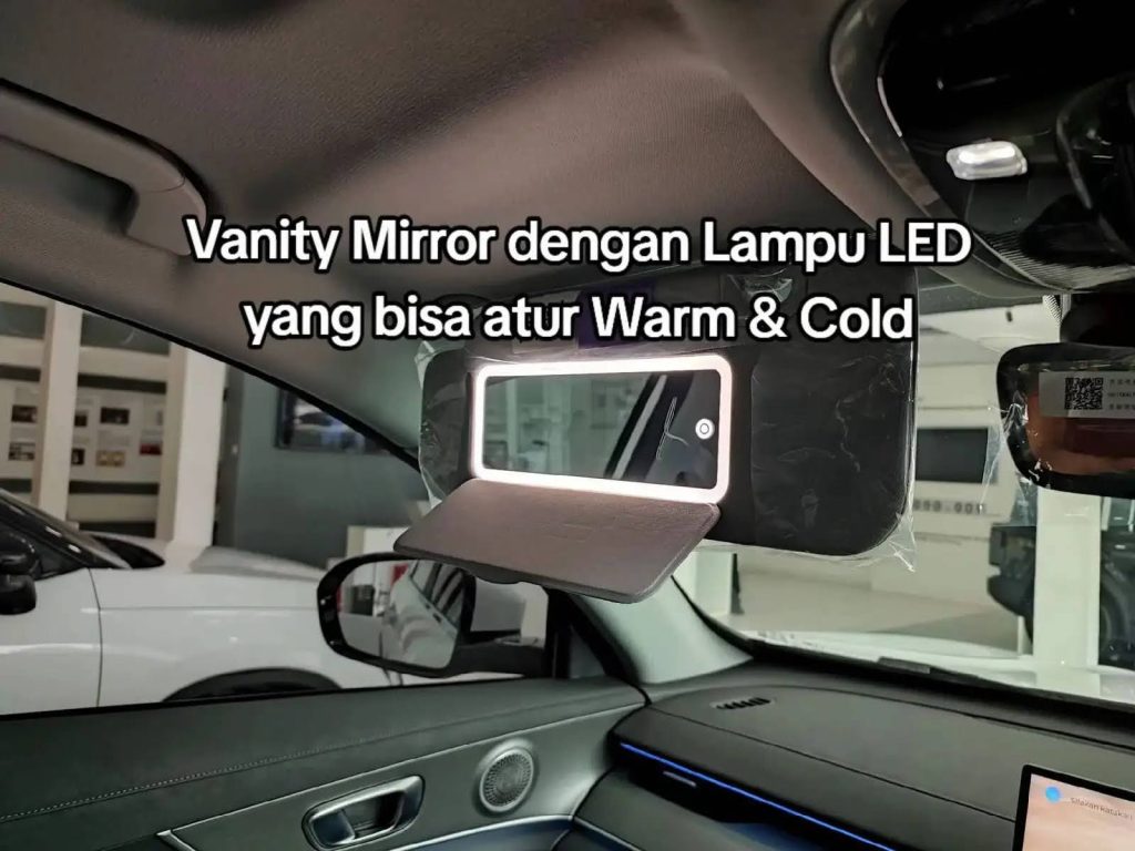 Vanity mirror pada tiggo 8 csh
