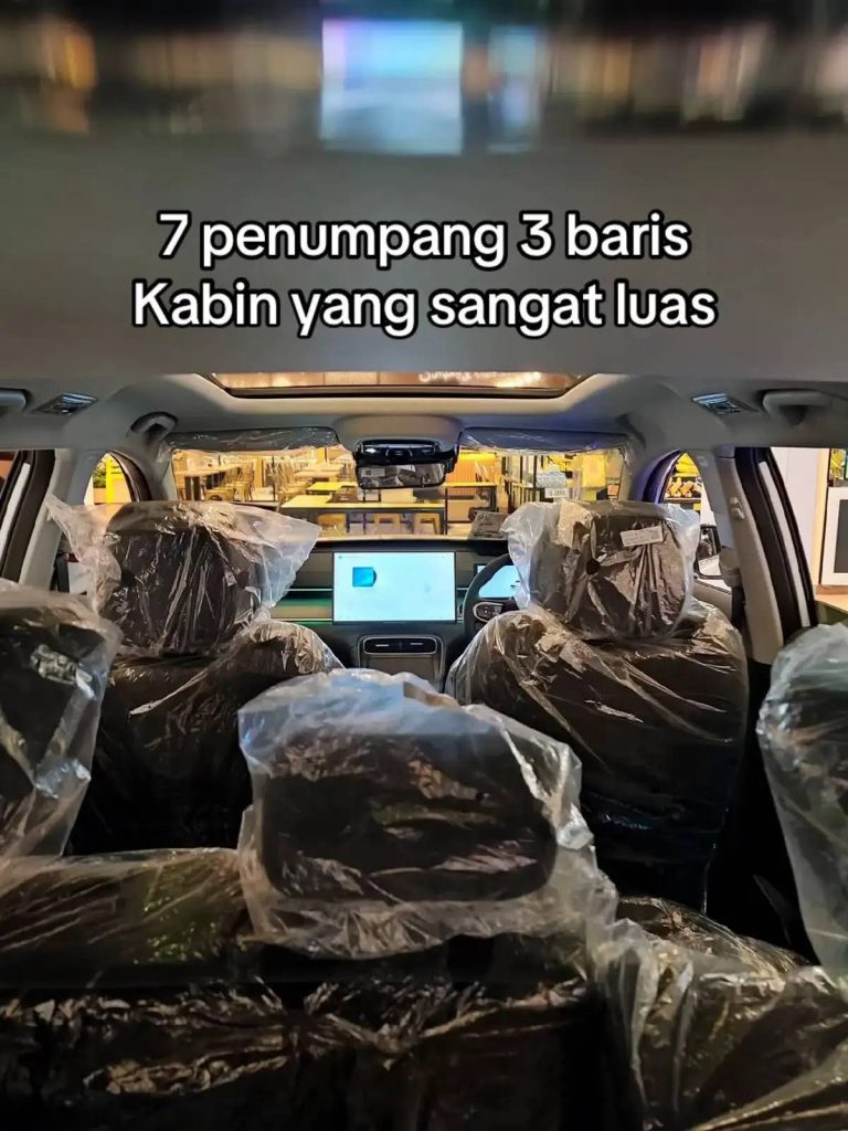 Format 3 baris untuk7 penumpang yang sangat digemari di Indonesia